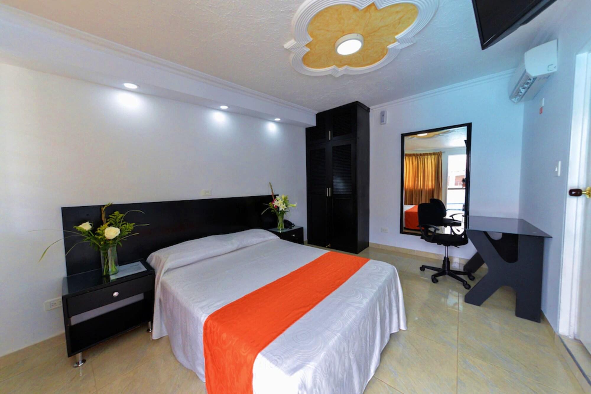 Hotel La Luna Santiago de Cali Dış mekan fotoğraf