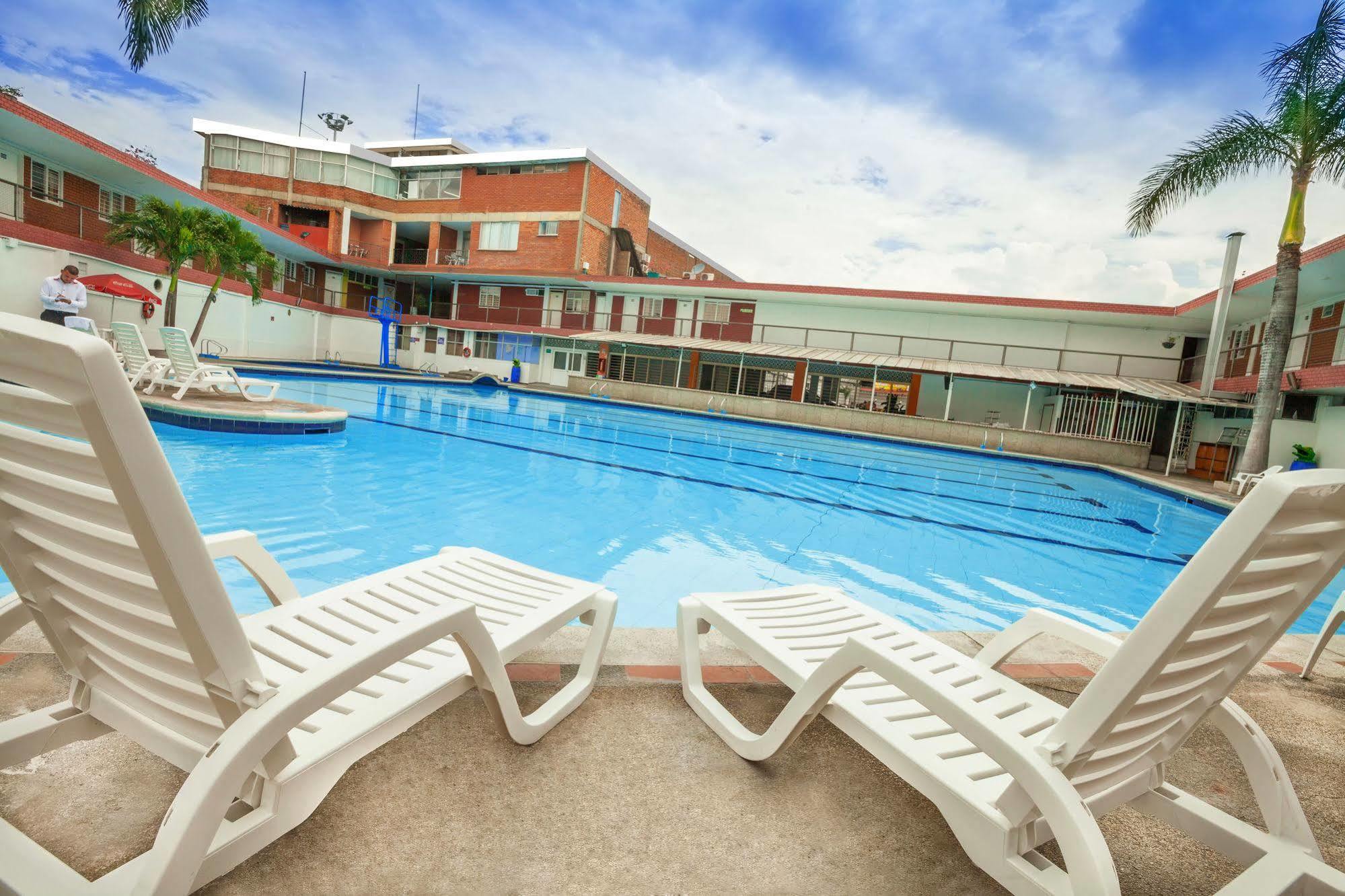 Hotel La Luna Santiago de Cali Dış mekan fotoğraf