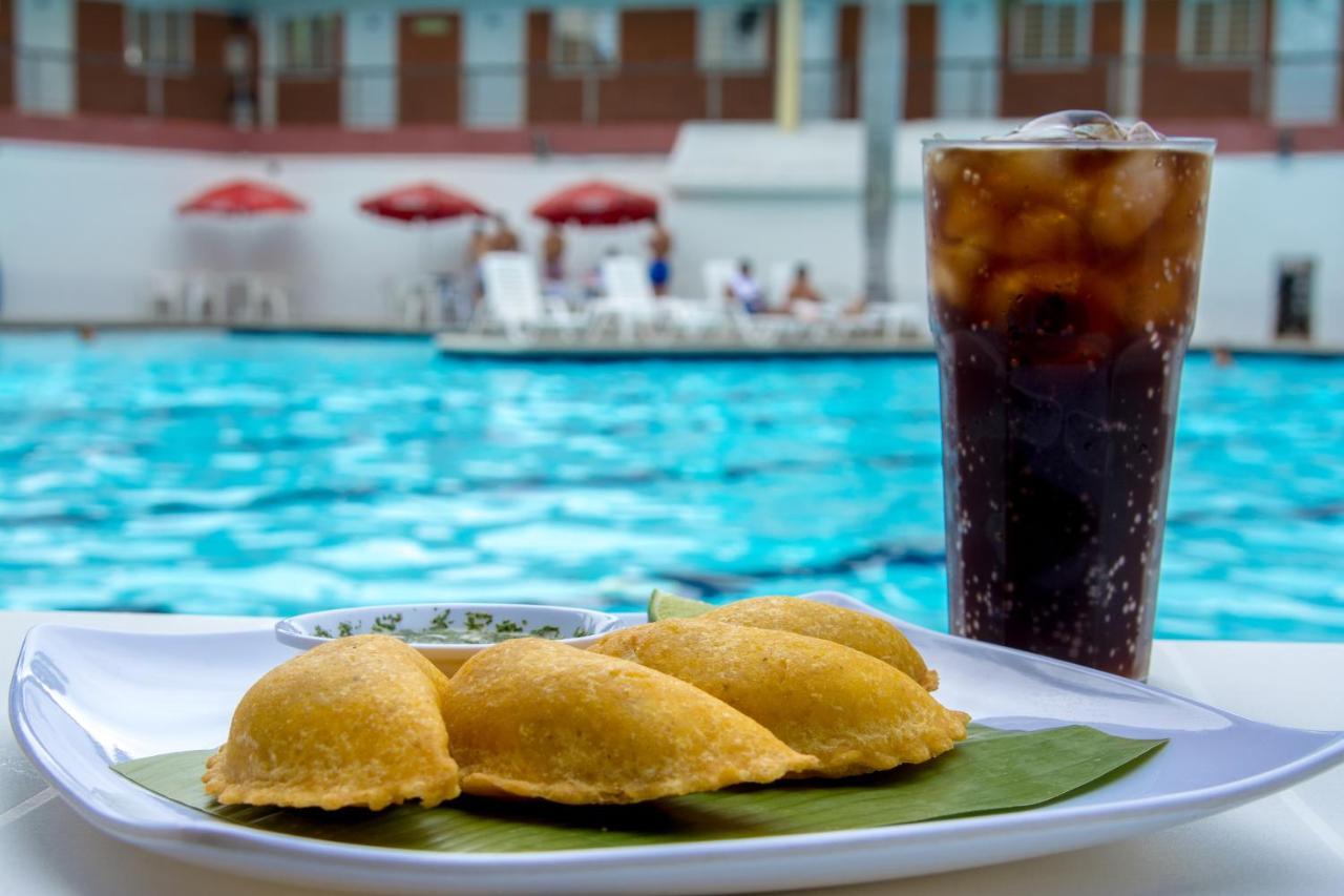 Hotel La Luna Santiago de Cali Dış mekan fotoğraf